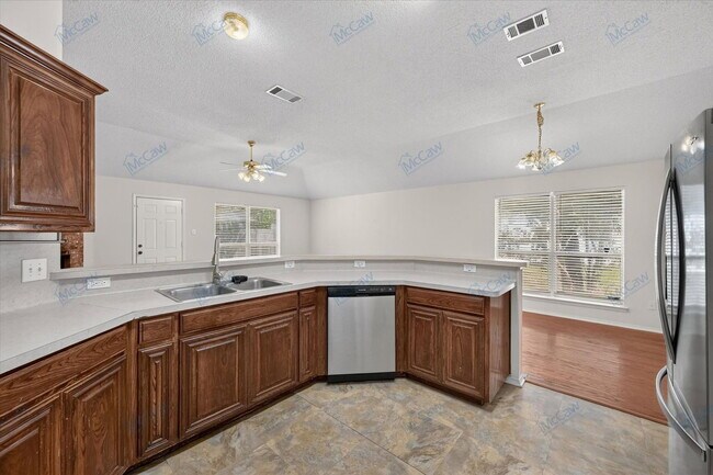 Building Photo - 8001 Mourning Dove Dr