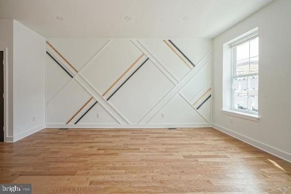 Building Photo - 1323 S 22nd St