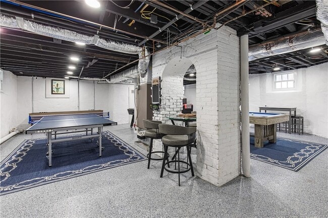 Building Photo - 21 Bedlow Ave