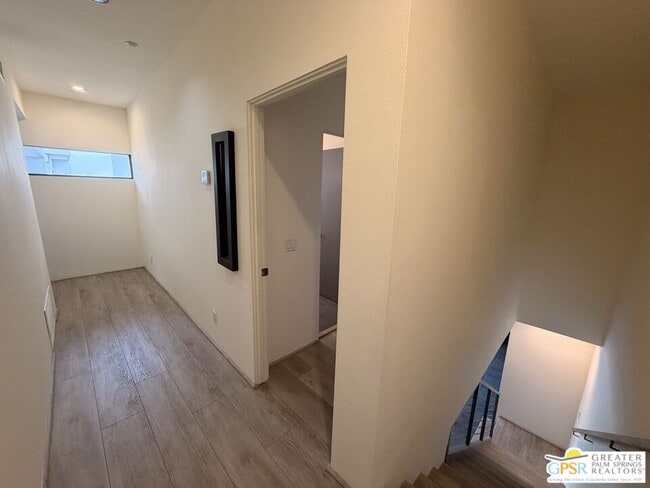 Building Photo - 1536 E Baristo Rd