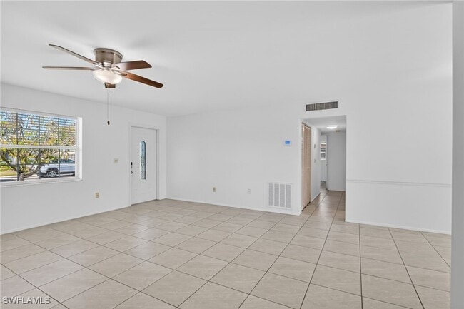 Building Photo - 3408 Poinciana St