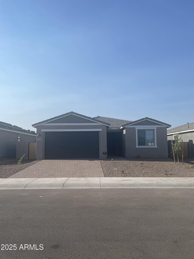 Primary Photo - 7700 W Saddlehorn Rd
