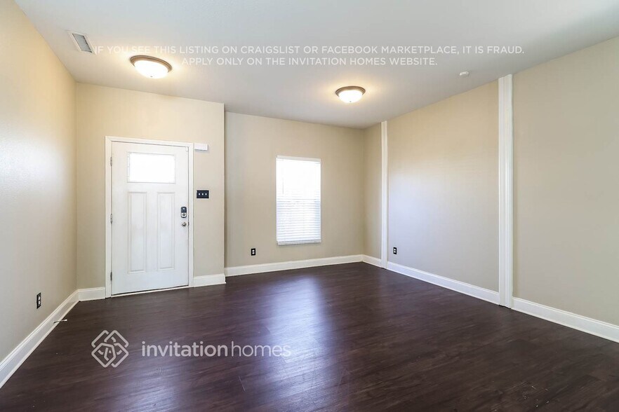 Building Photo - 1040 Sapphire Dr