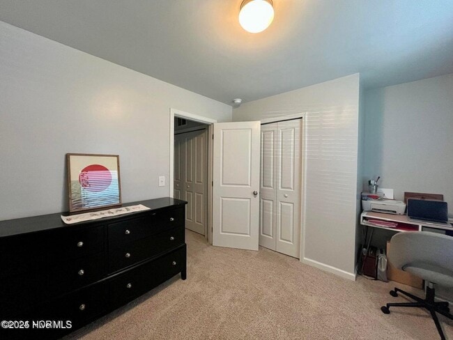 Building Photo - 407 Hope Ln