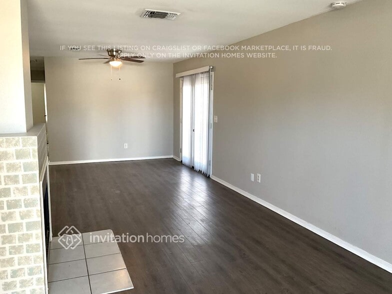 Building Photo - 421 Casie Ct