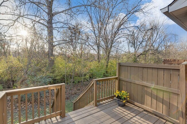 Building Photo - 115 Noel Cove Cir