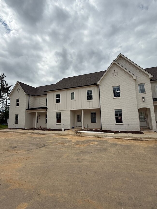 Building Photo - Patterson Place