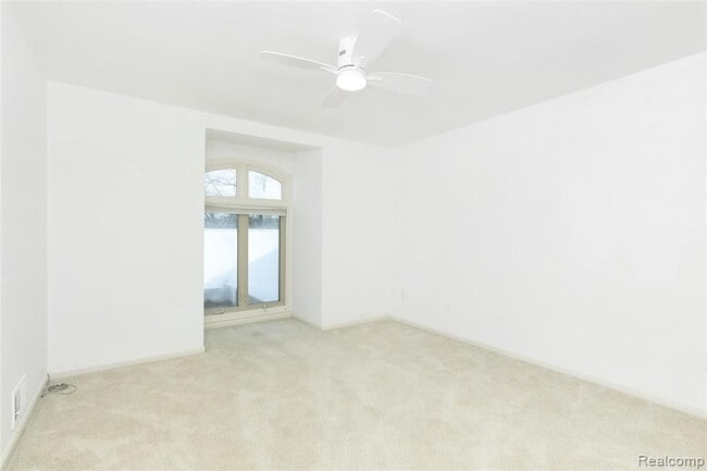 Building Photo - 1360 Bramblebush Run