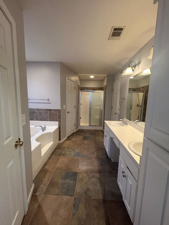 Building Photo - NORTH COLUMBUS