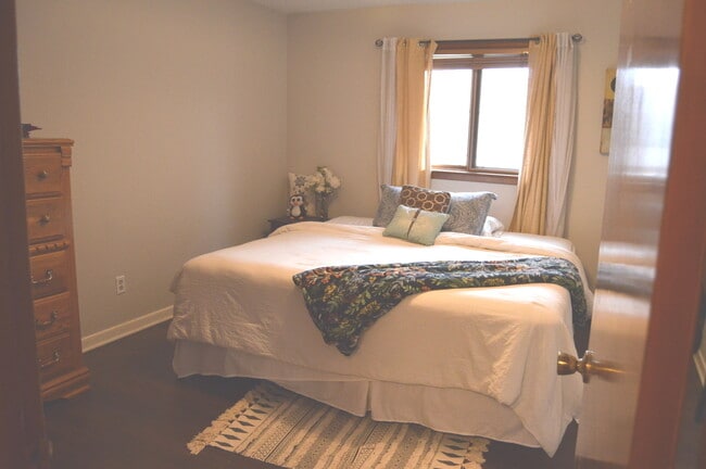 Building Photo - 16431 Mayleon Dr