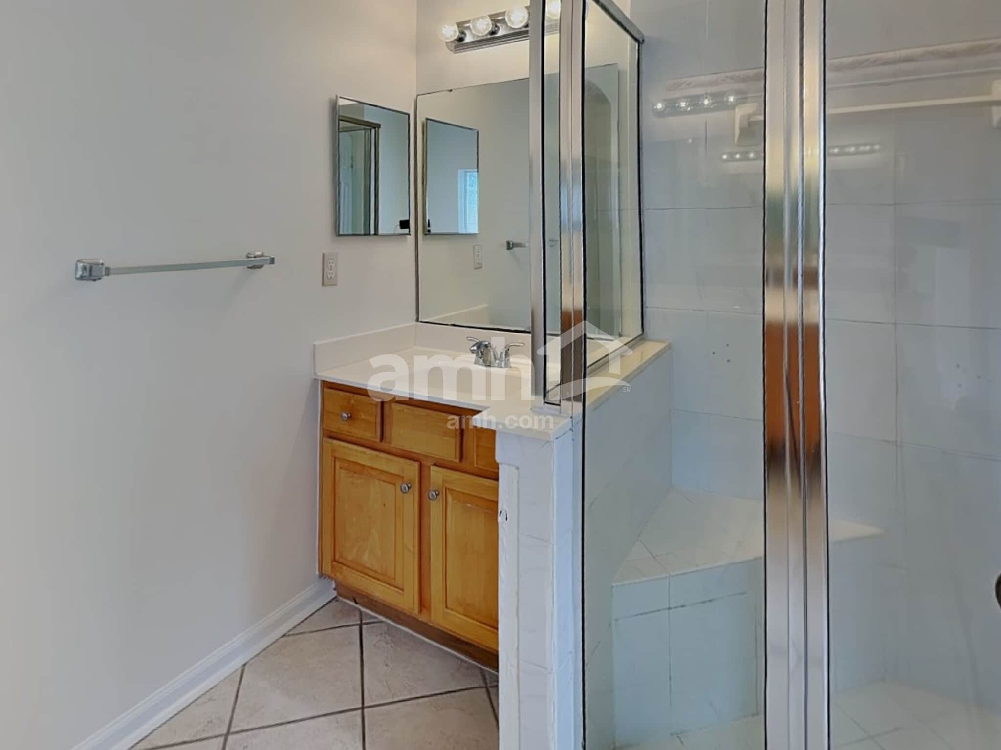 Building Photo - 240 Sweetbrier Branch Ln