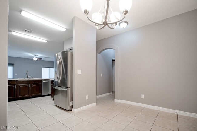 Building Photo - 2586 Land Rush Dr