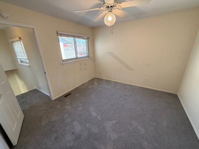 Building Photo - 48108 Colony Farm Cir