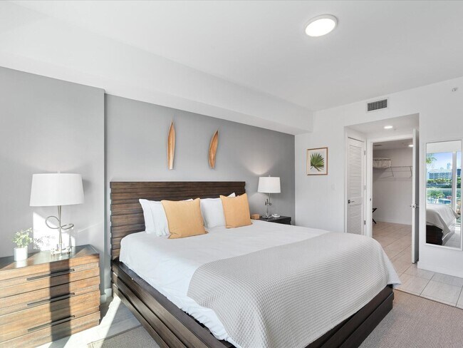 Building Photo - 3900 Biscayne Blvd