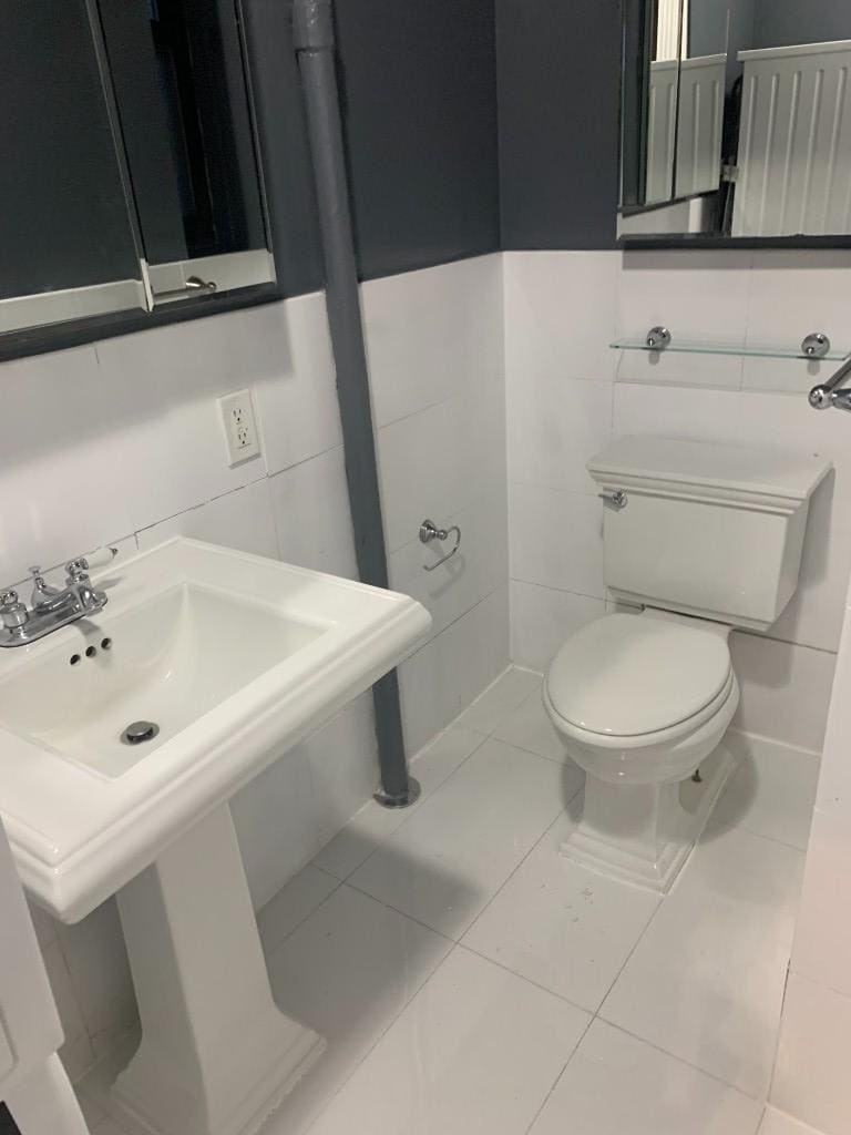 Building Photo - 334 E 100th St