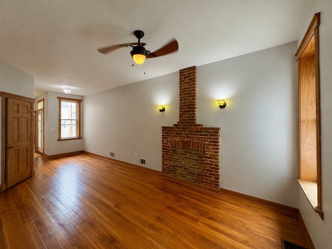 Building Photo - 5 E Randall St