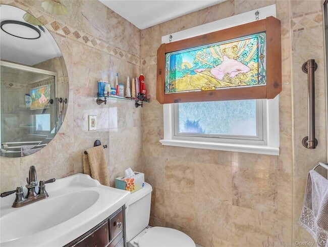 Building Photo - 6 Kenbar Rd