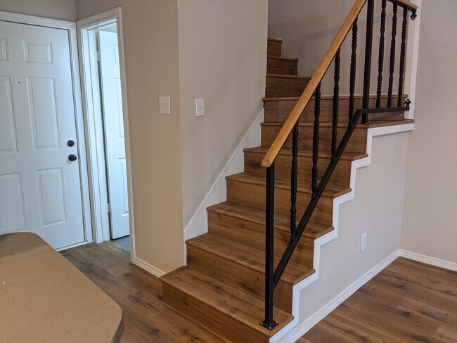 Building Photo - 5325 Bent Tree Forest Dr