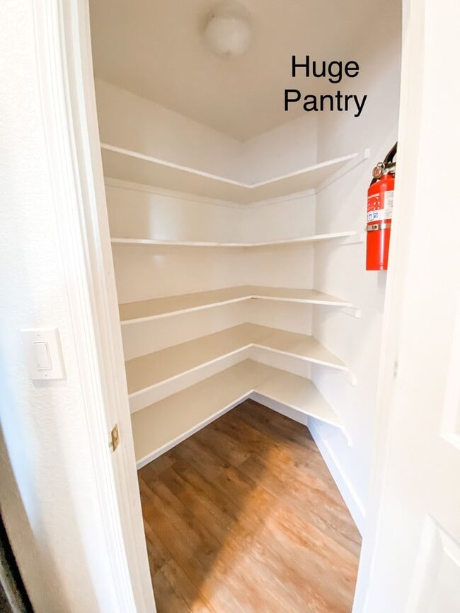 Building Photo - Beautiful 3 Bed/2 Bath home!