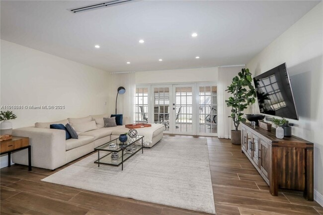 Building Photo - 16509 Fox Den Ct