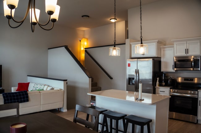 Building Photo - Tobi Lane Twinhome