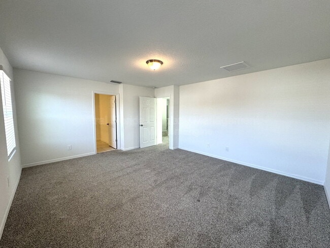 Building Photo - 2958 Sunstar Dr