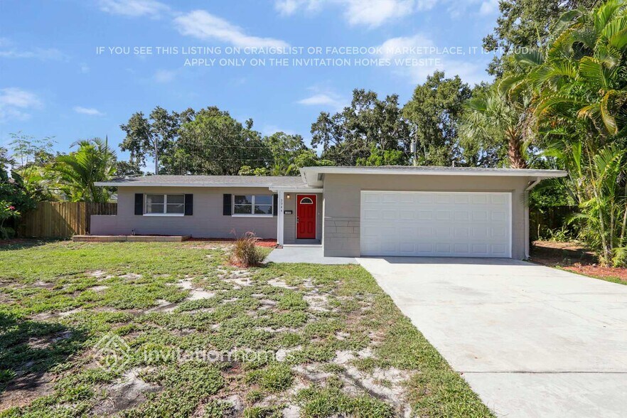 Building Photo - 3944 Porpoise Dr SE