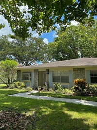 Building Photo - 2231 Lark Cir E