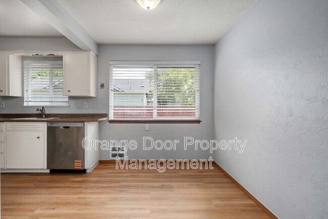 Building Photo - 712 127th St S