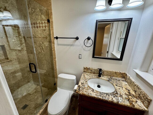 Building Photo - 1405 Antonio Ln
