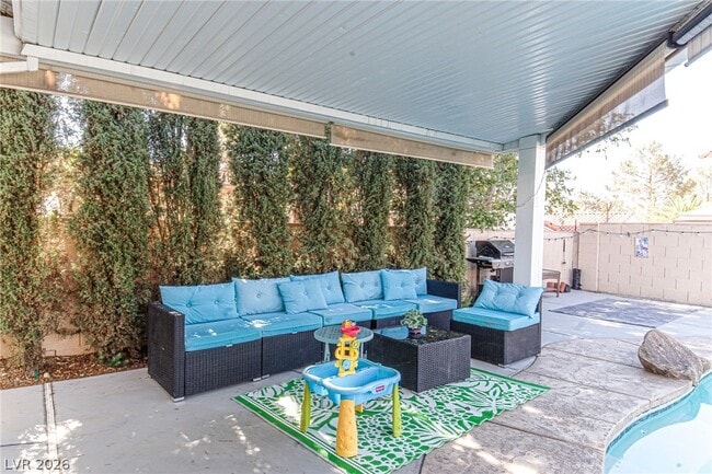 Building Photo - 9009 Feather River Ct
