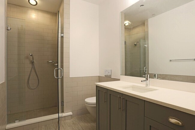 Building Photo - 144 Lincoln St