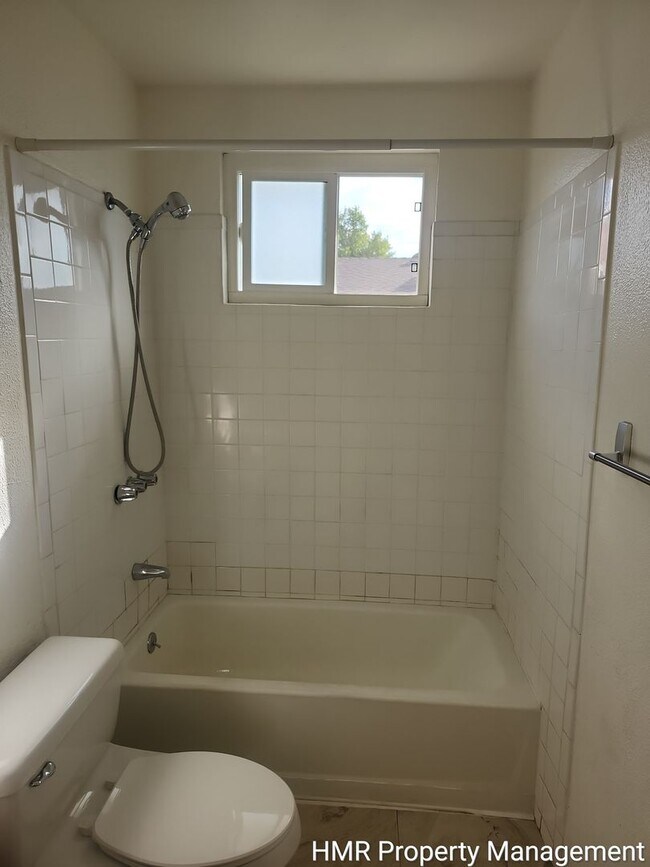 Building Photo - 1564 W Ramona Dr