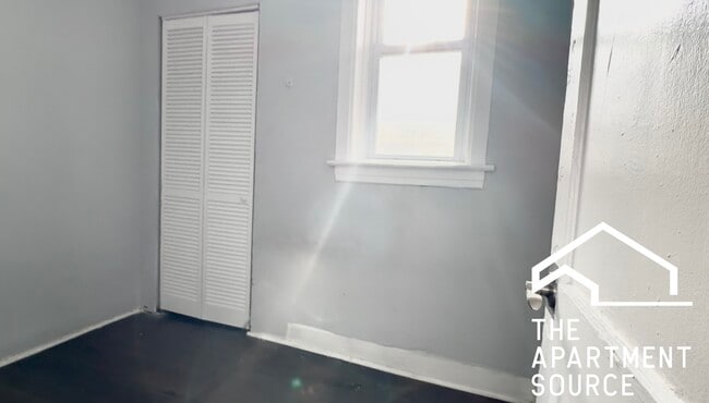 Building Photo - 1350 S Kedvale Ave