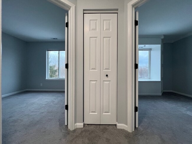 Building Photo - 22306 W Niagara Ct