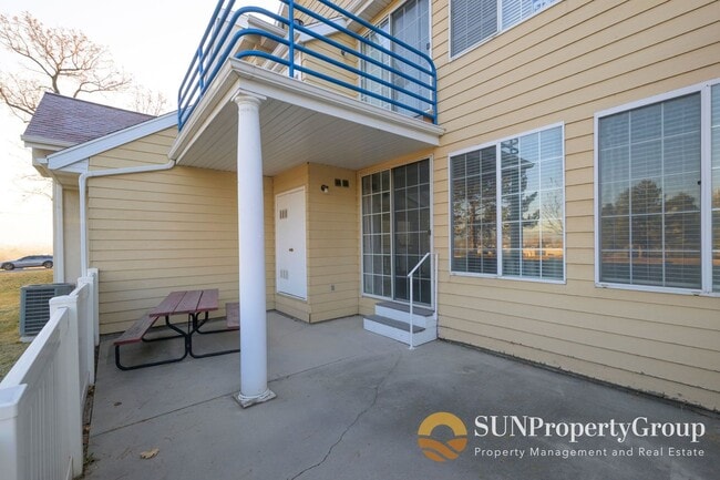 Building Photo - Newly Remodeled Condo In Taylorsville!