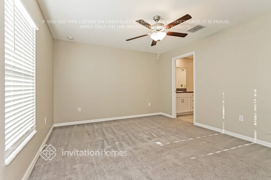 Building Photo - 15604 Greenleaf Bay St