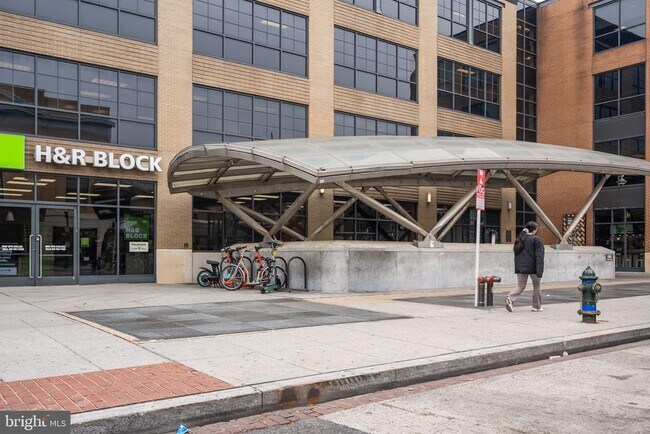 Building Photo - 2020 12th St NW