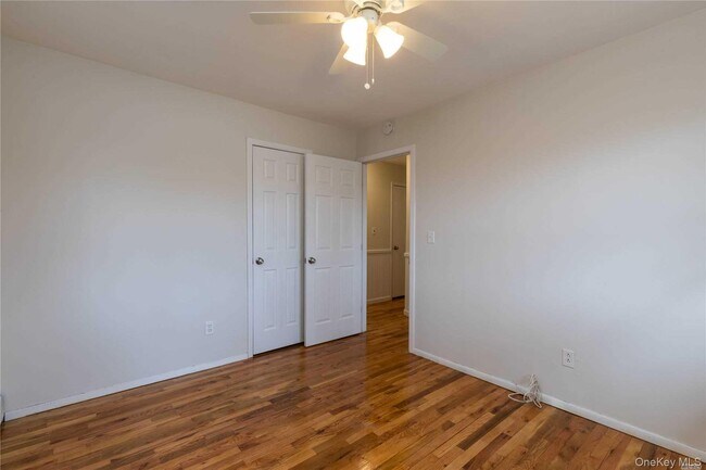 Building Photo - 5 Ashland St