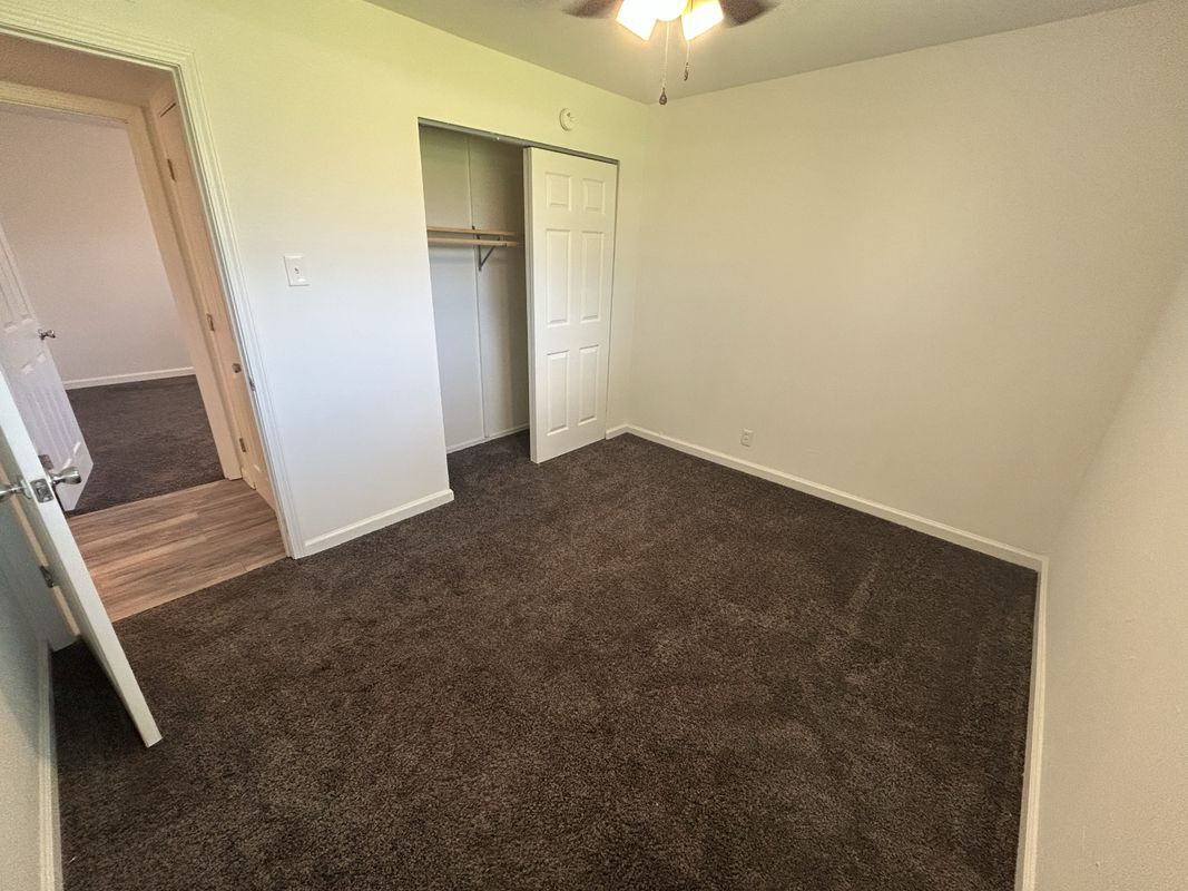 Building Photo - 10748 Tropic Dr