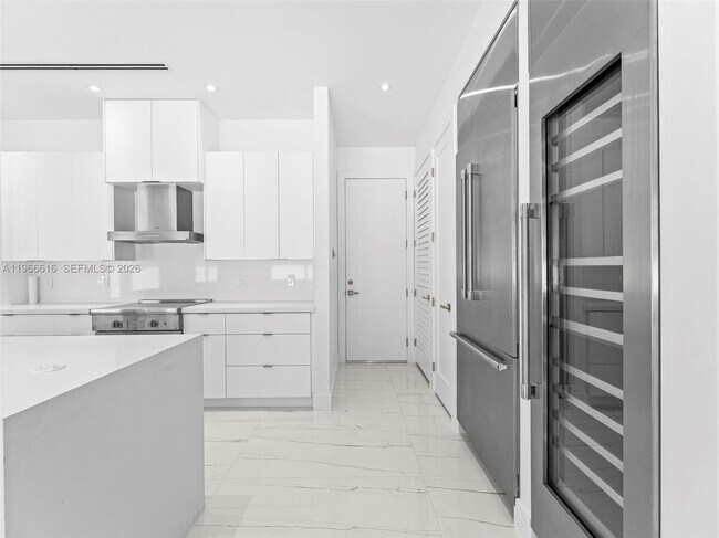 Building Photo - 17902 SW 149th Ct