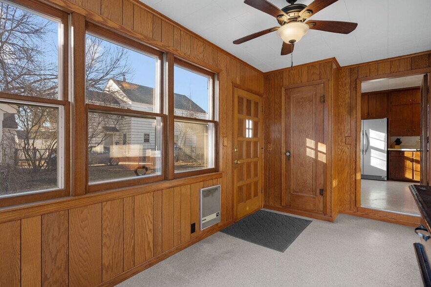 Building Photo - 1109 3rd St NW