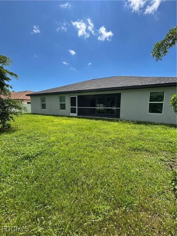 Building Photo - 1202 NW 22nd Ave