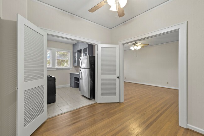 Building Photo - 436 Westmoreland St
