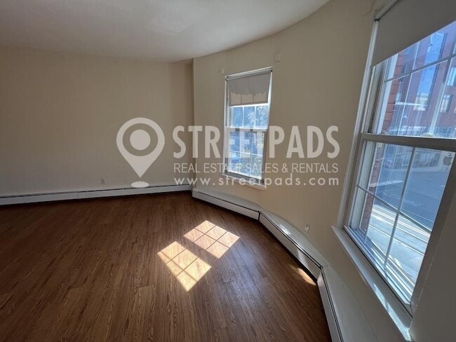 Building Photo - 1 bedroom in Boston MA 02130
