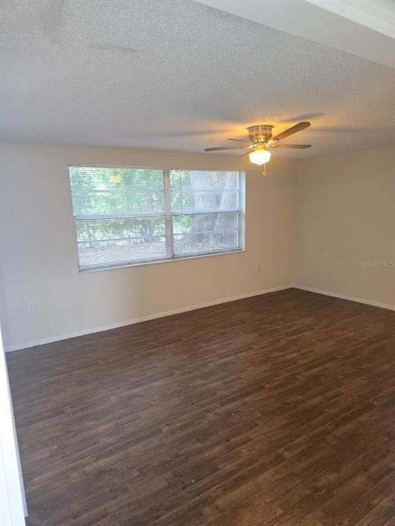 Building Photo - 11835 Meadow Dr