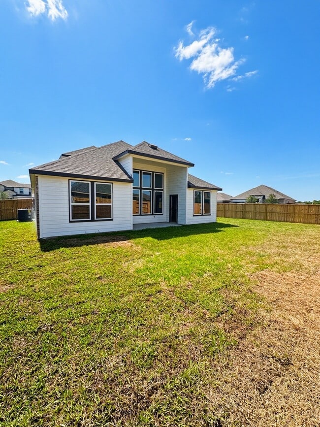 Building Photo - 3230 Coral Bluff Dr