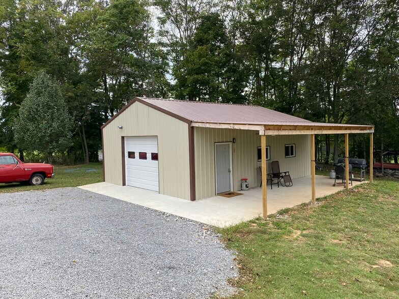 Building Photo - 1008 Hunt Ct W