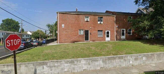 Building Photo - Northside Apartment Complex