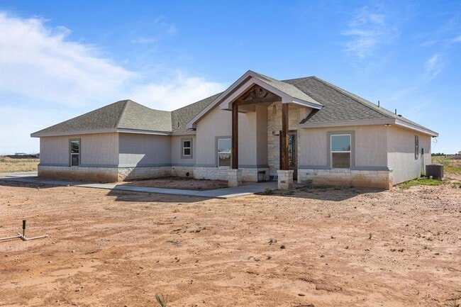 Building Photo - 16110 Red Deer Ave
